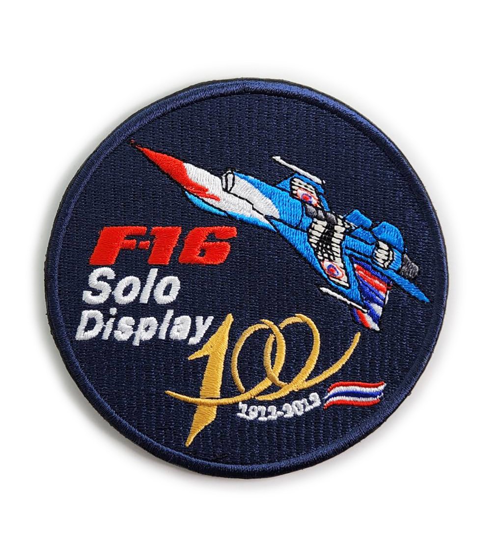 PT0008泰國F-16 SOLO DISPLAY臂章(藍色包邊)(魔鬼氈)