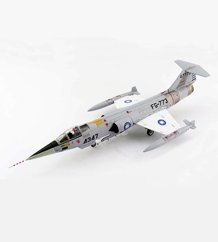 HA1072空軍113空戰英雄F-104G第8中隊胡世霖座機4347模型