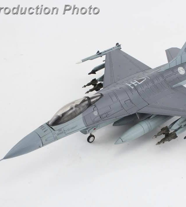 HA38057空軍F-16V第22隊GBU-12鋪路者II炸彈*送登機梯1/72合金成品模型HM