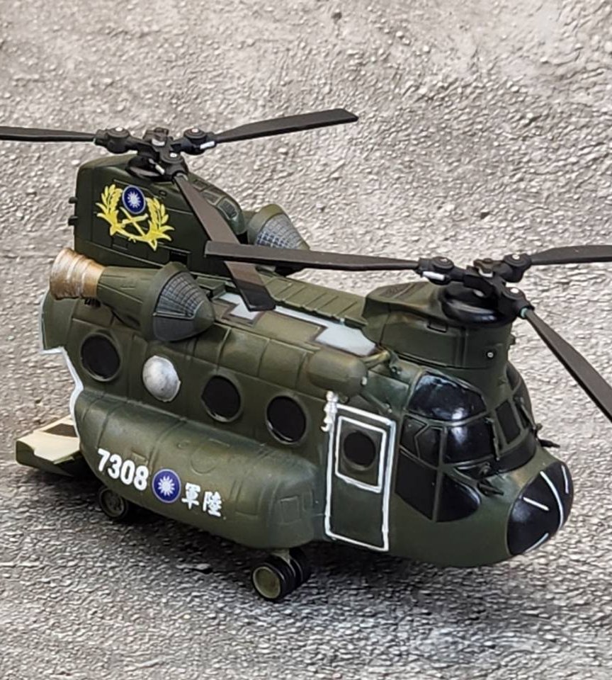 陸軍CH-47SD運輸直升機Q版樹脂模型材料包