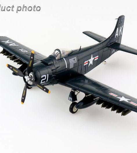 HA2918道格拉斯AD-3天襲者攻擊機VMA-121朝鮮戰場模型1/72成品HM