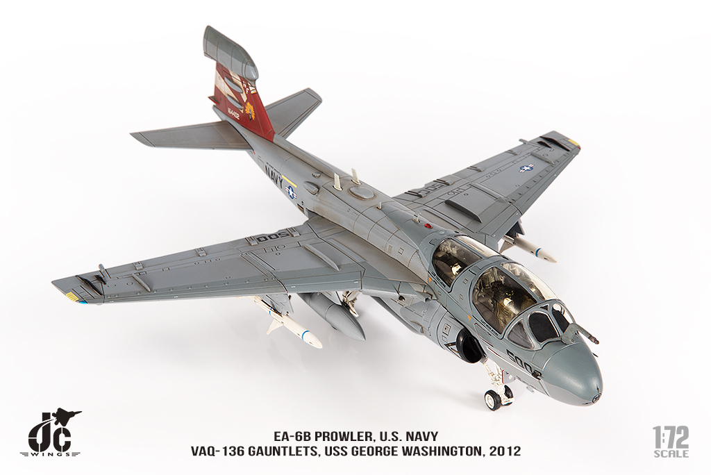 美國海軍EA-6B徘徊者Prowler電子戰機  VAQ-136鐵拳中隊 JCW-72-EA6B-007