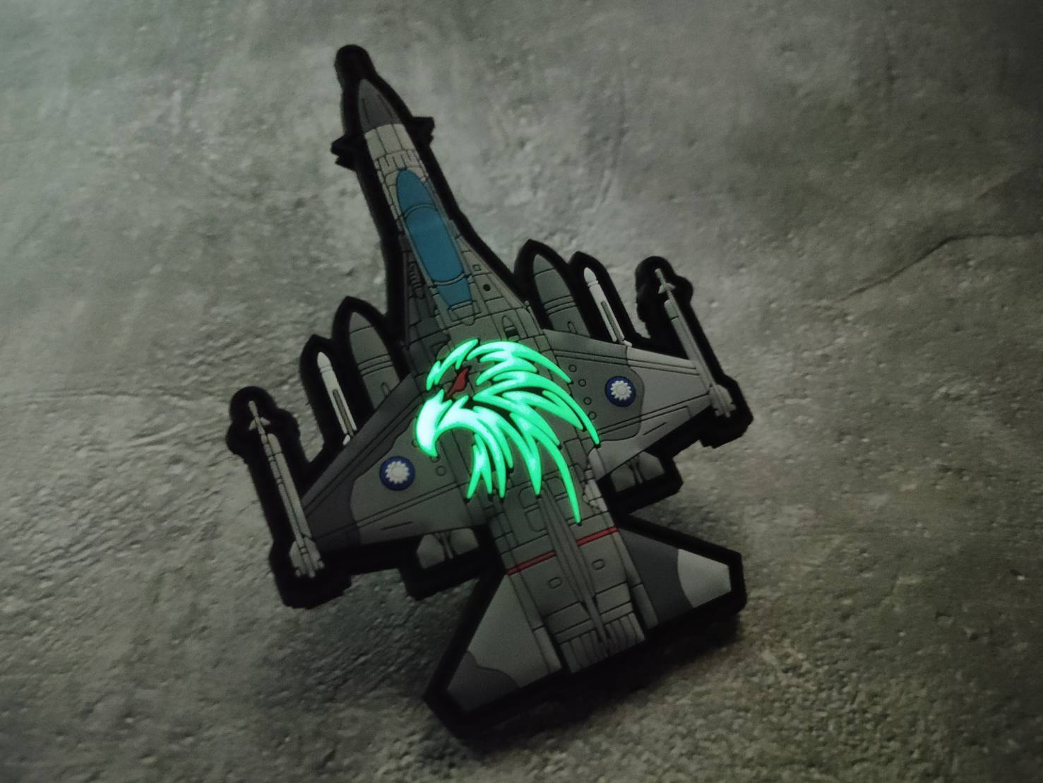 PVC0028 空軍台中清泉崗第三聯隊IDF雄鷹F-CK-1夜光軟膠PVC章(有魔鬼氈)