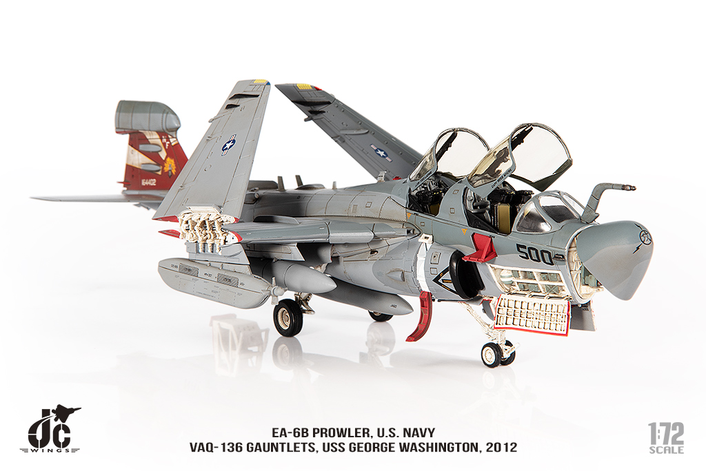 美國海軍EA-6B徘徊者Prowler電子戰機  VAQ-136鐵拳中隊 JCW-72-EA6B-007