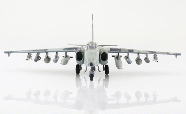 HA6108烏克蘭Su-25M1 BLUE 08蘇愷25數位迷彩合金模型