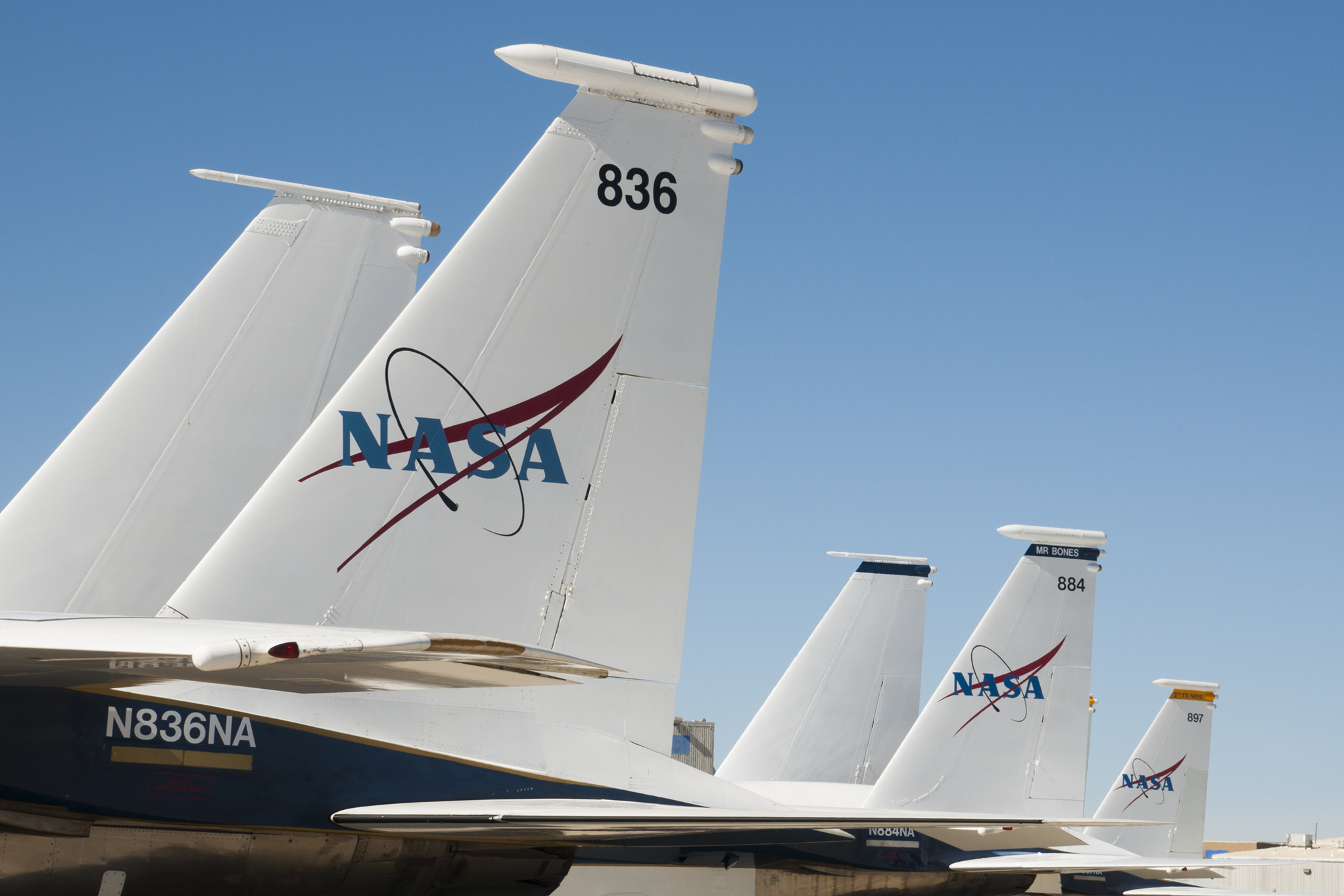 HA4572美國F-15B“NASA”836愛德華茲基地2022(AIM-54測試機)模型1/72成品