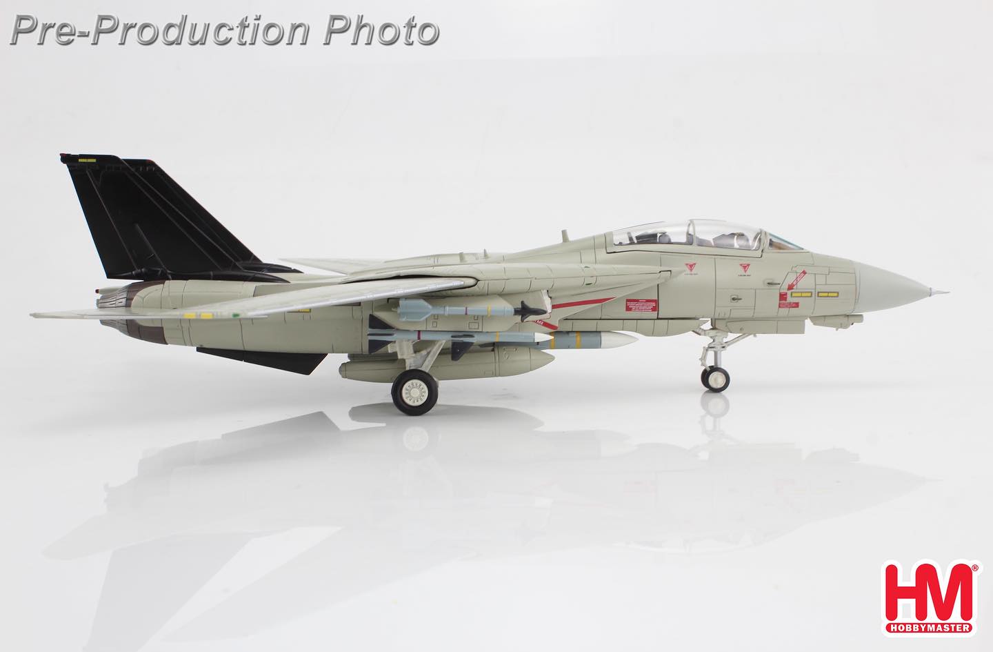 HA5258捍衛戰士-獨行俠 F-14A 土匪戰機(附電影版及紅星水貼)模型1/72成品HM