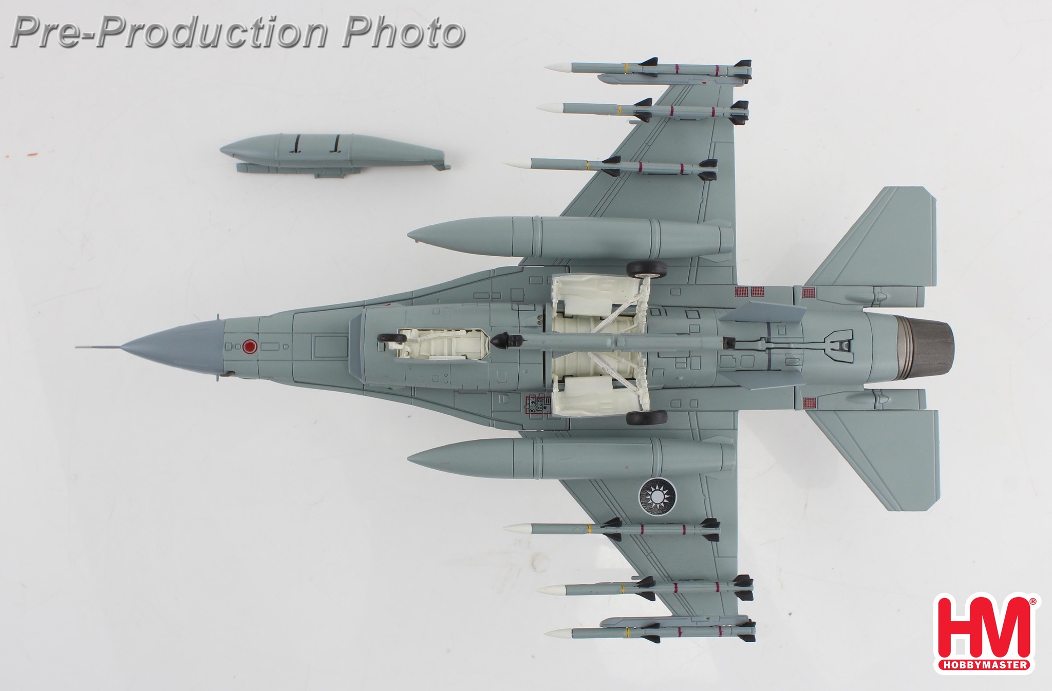 HA38056空軍F-16V第21隊AIM-120*送登機梯1/72合金模型成品HM