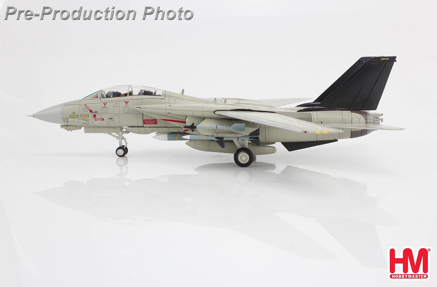 HA5258捍衛戰士-獨行俠 F-14A 土匪戰機(附電影版及紅星水貼)模型1/72成品HM