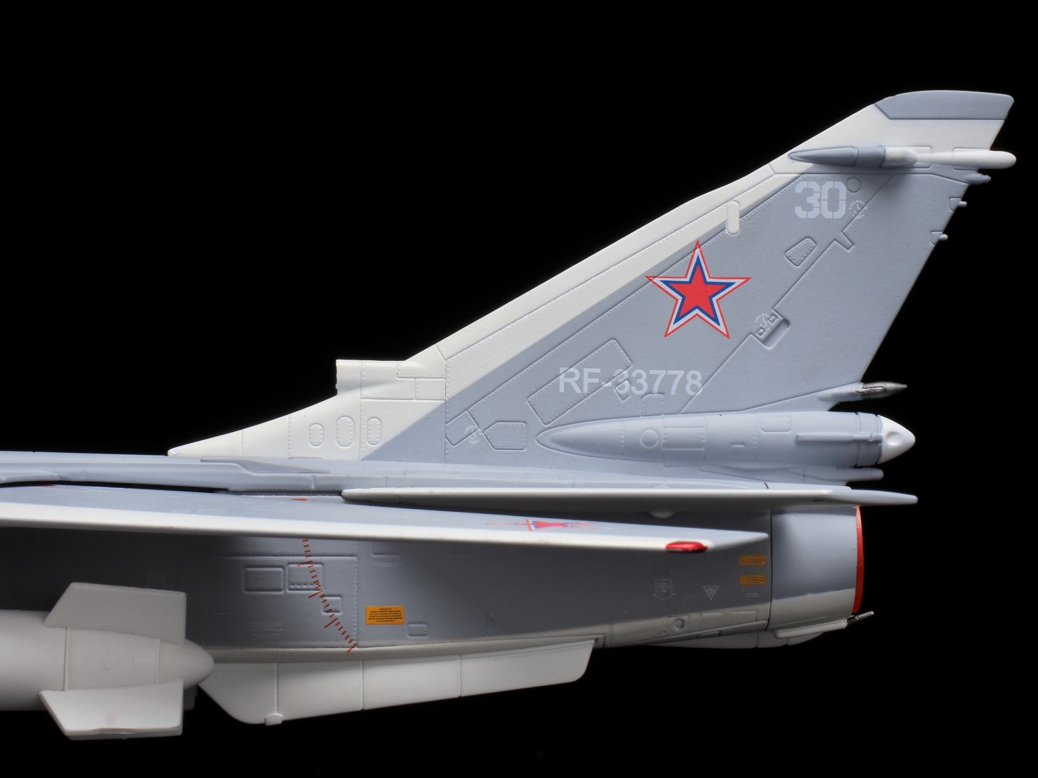 CA722411俄羅斯海軍SU-24MR 30 White合金成品1/72模型