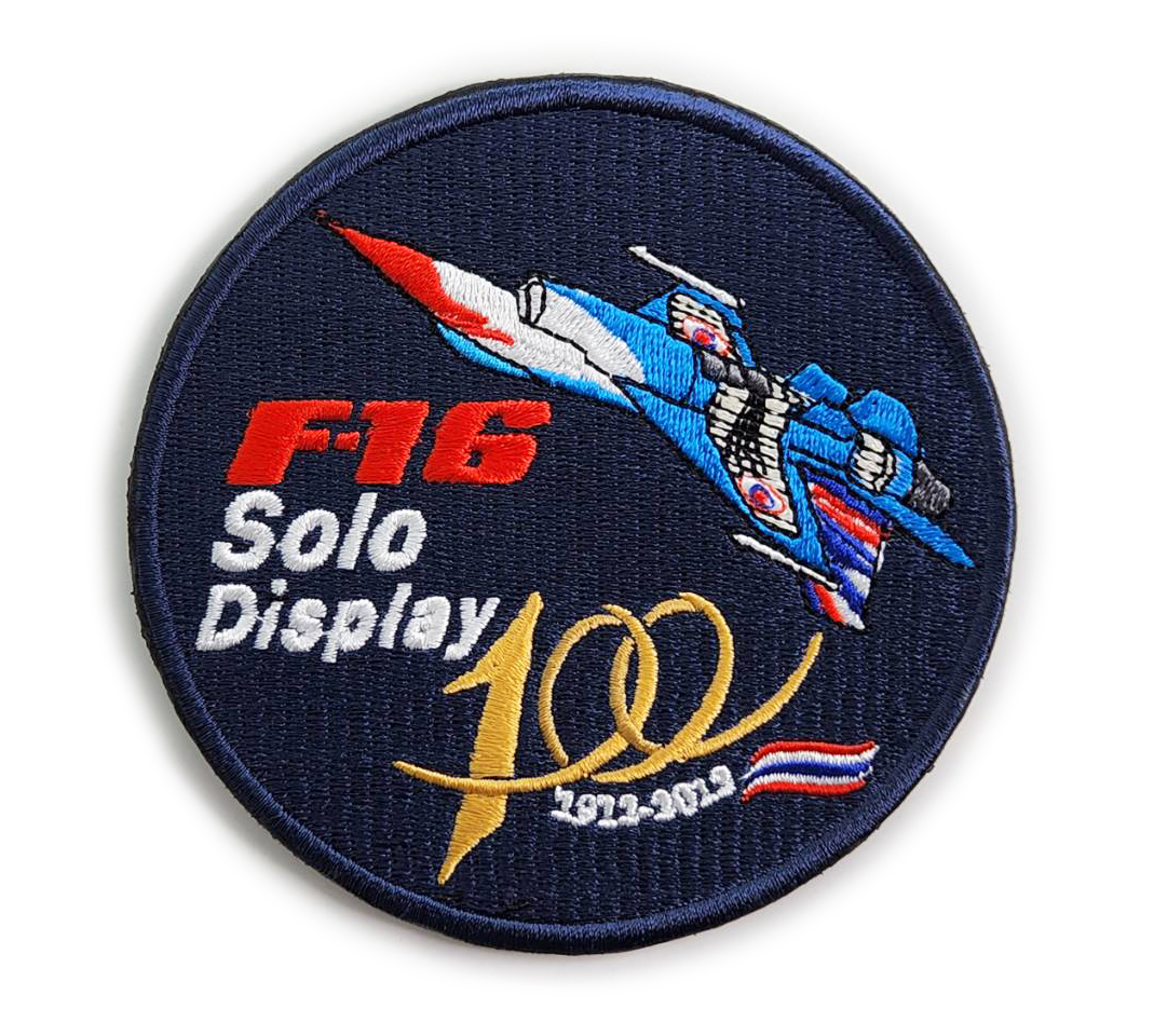 PT0008泰國F-16 SOLO DISPLAY臂章(藍邊)(魔鬼氈)