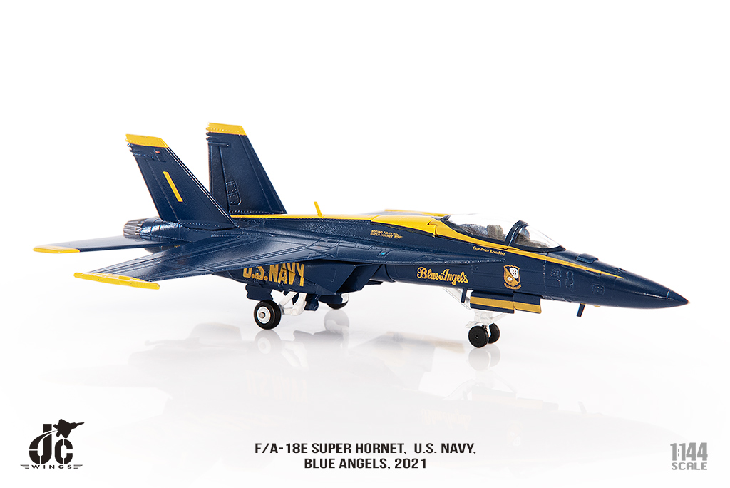 JCW-144-F18-004美國海軍藍天使表演隊1/144模型