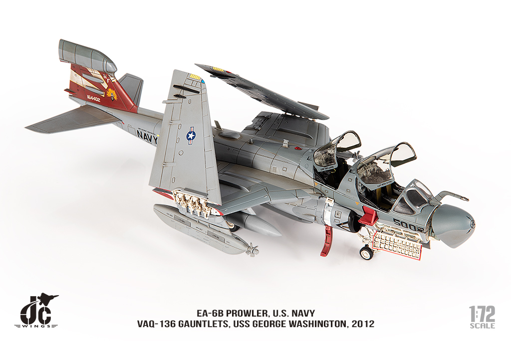 美國海軍EA-6B徘徊者Prowler電子戰機  VAQ-136鐵拳中隊 JCW-72-EA6B-007