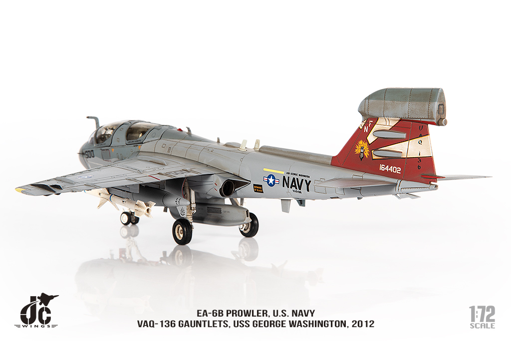 美國海軍EA-6B徘徊者Prowler電子戰機  VAQ-136鐵拳中隊 JCW-72-EA6B-007