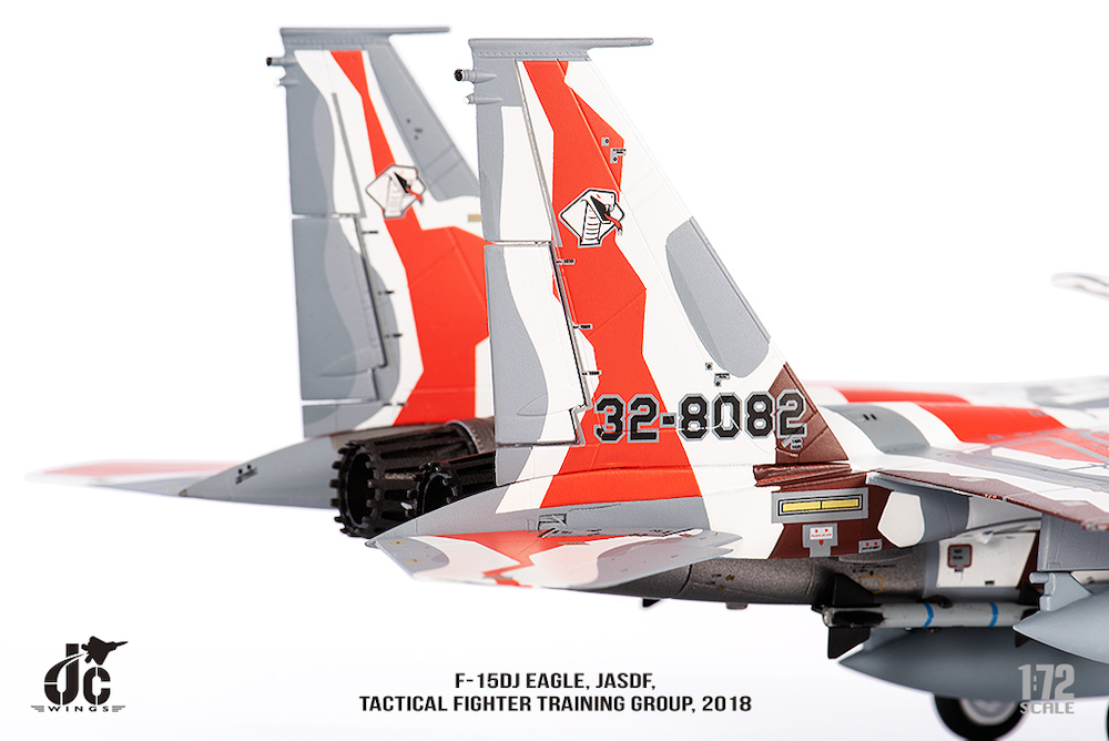 JCW-72-F15-024日本航空自衛隊飛行教導隊F-15DJ假想敵082模型