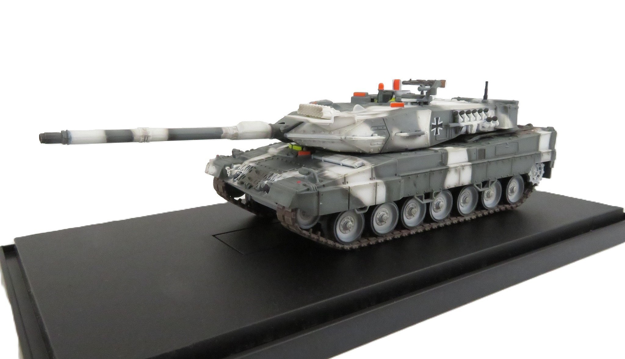 德國LEOPARD豹2A7坦克(冬季迷彩)12174PD