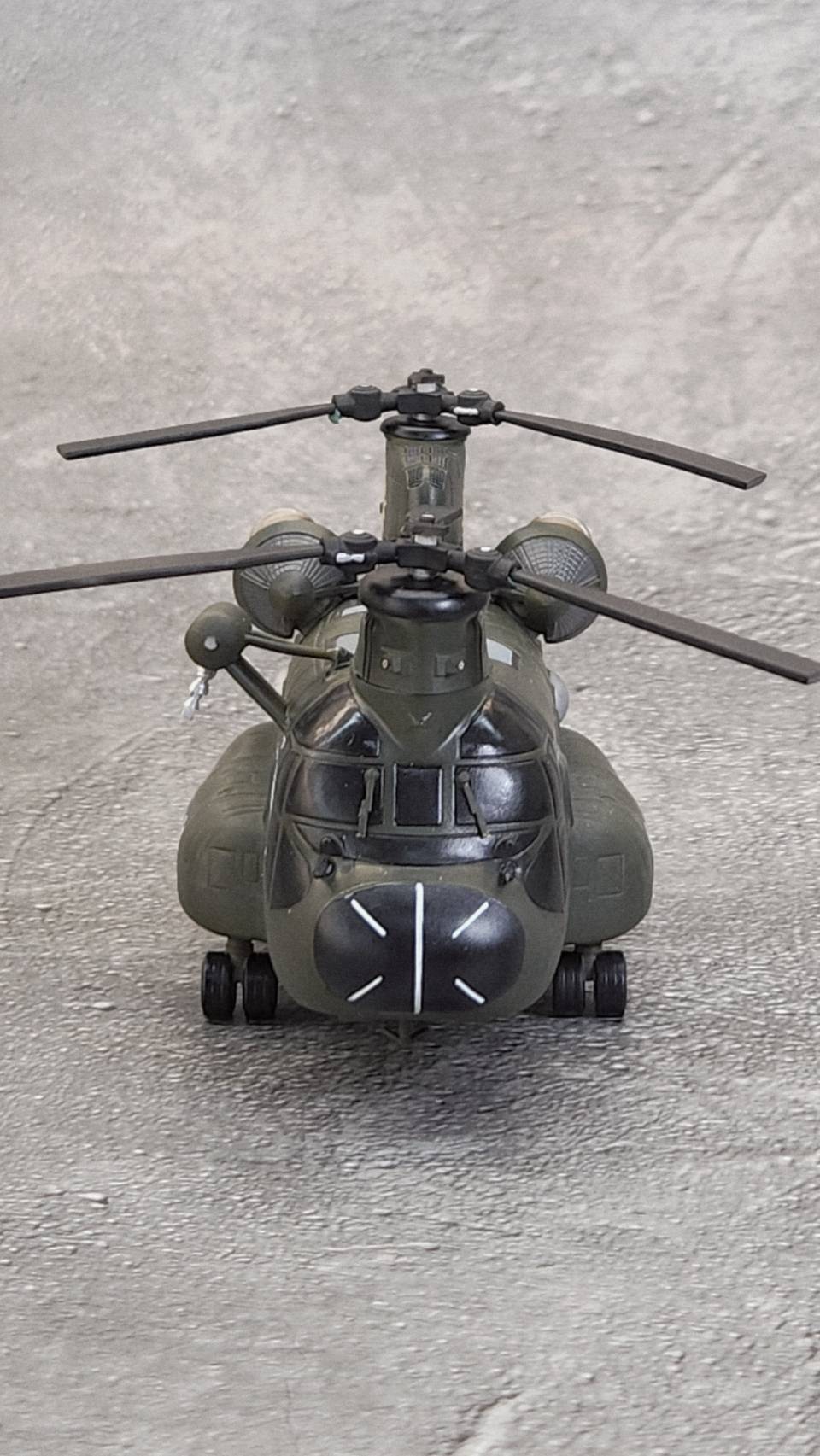 陸軍CH-47SD運輸直升機Q版樹脂模型材料包