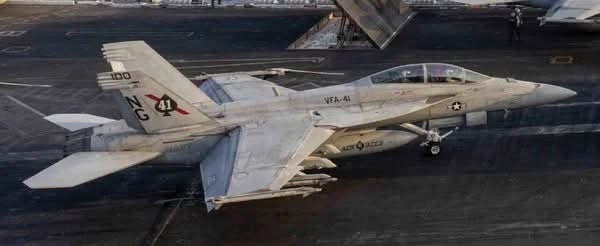 美國海軍 VFA-41 Black Aces F/A-18F戰機2026史詩怒火行動HA5145