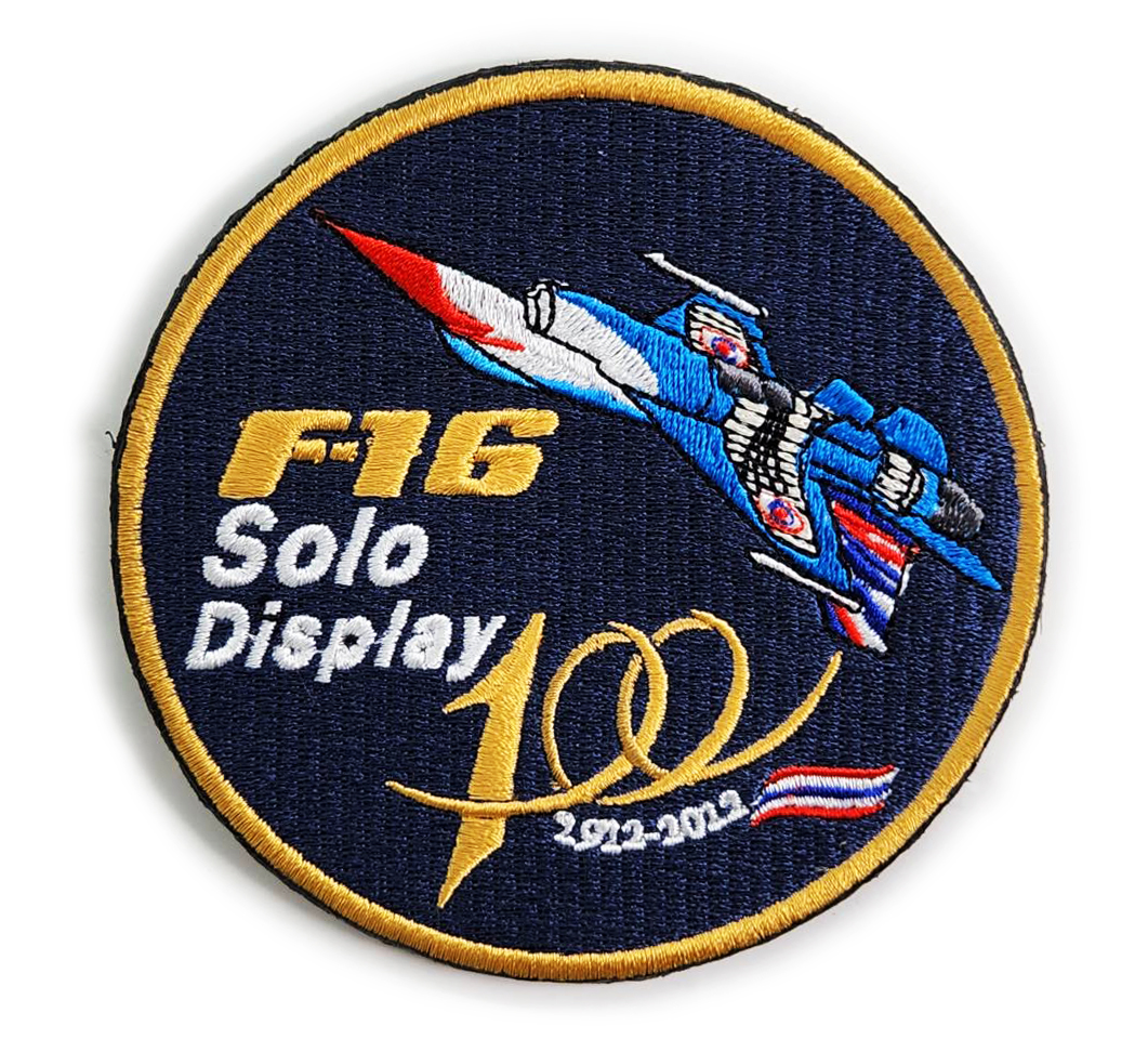 PT0009泰國F-16 SOLO DISPLAY臂章(金邊)(魔鬼氈)