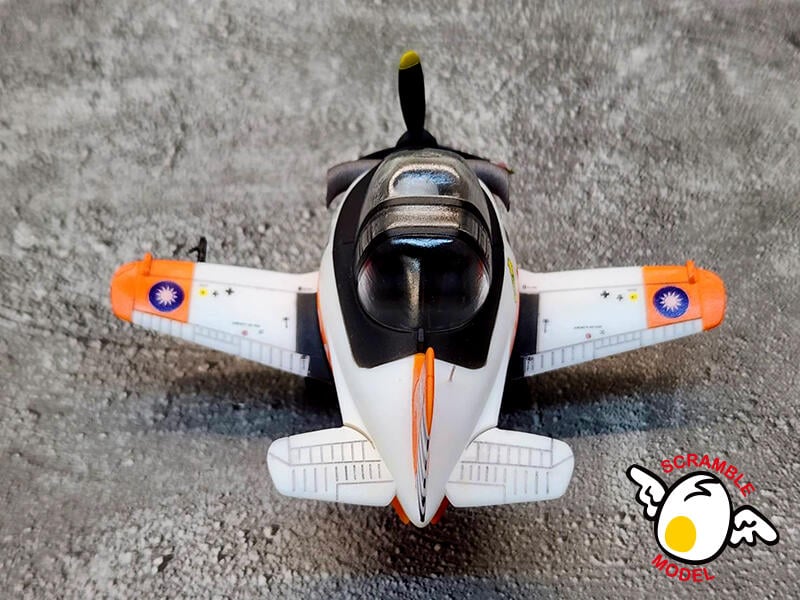 空軍官校T-34C初級教練機樹脂Q版蛋機模型材料包
