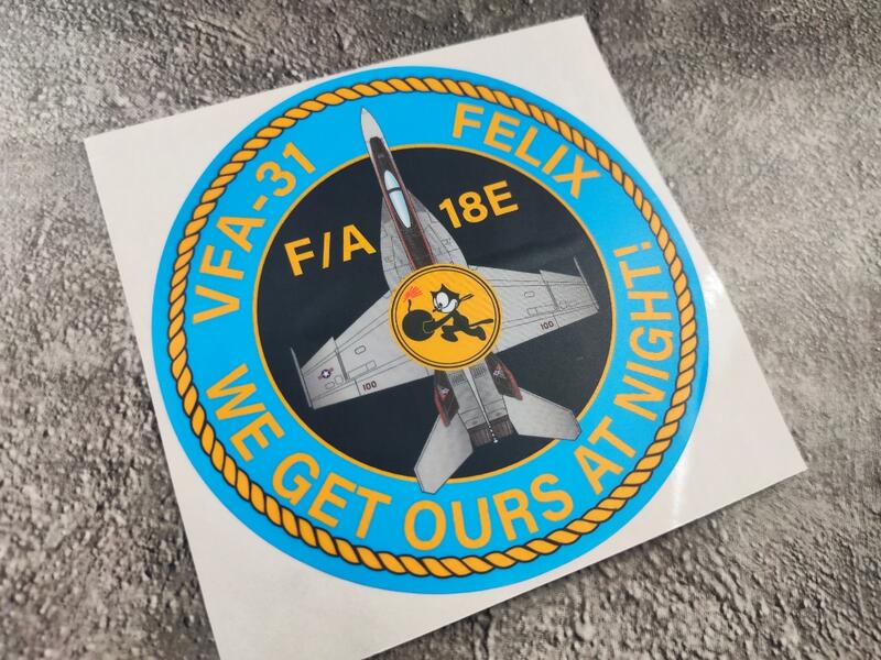ST0010 VFA-31炸彈貓FA-18E塑膠防水貼紙
