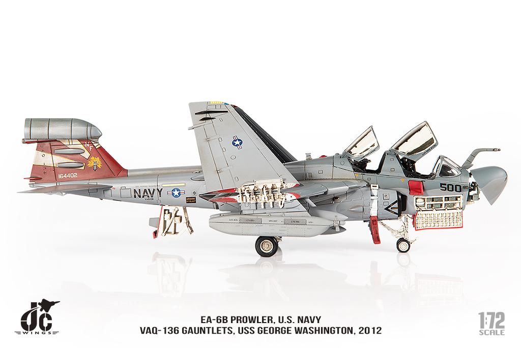 美國海軍EA-6B徘徊者Prowler電子戰機  VAQ-136鐵拳中隊 JCW-72-EA6B-007