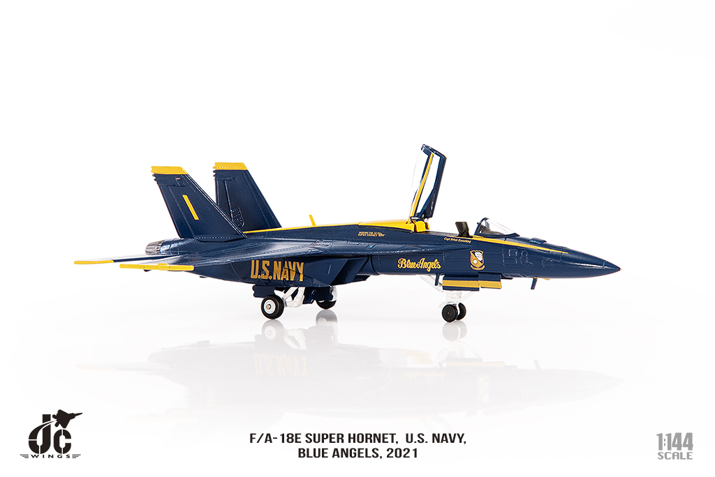 JCW-144-F18-004美國海軍藍天使表演隊1/144模型