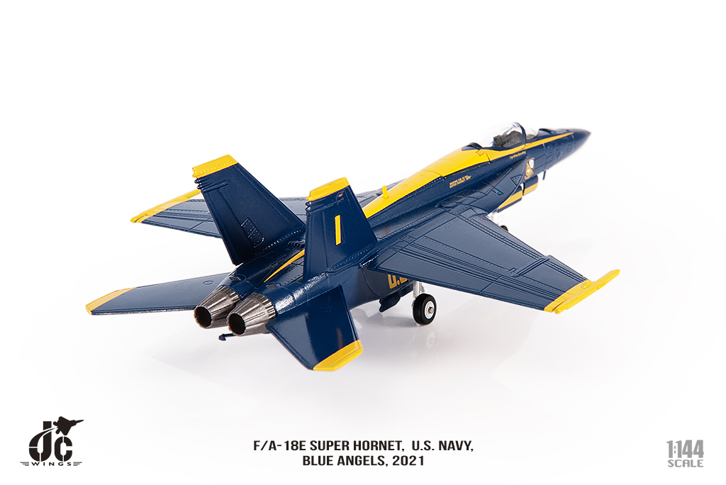 JCW-144-F18-004美國海軍藍天使表演隊1/144模型