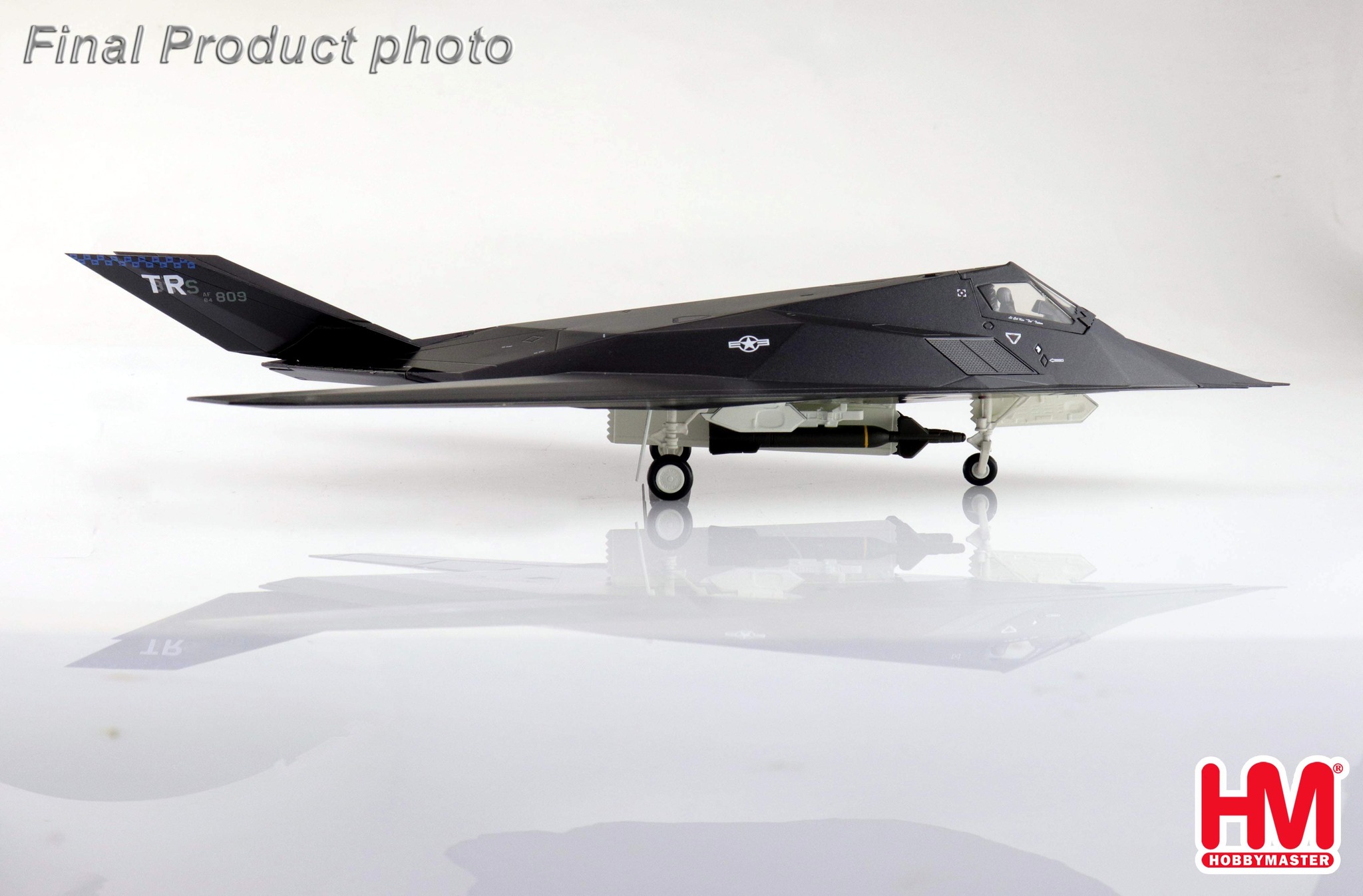 HA5813 美國空軍F-117A夜鷹隱形轟炸機B57+B61核彈版