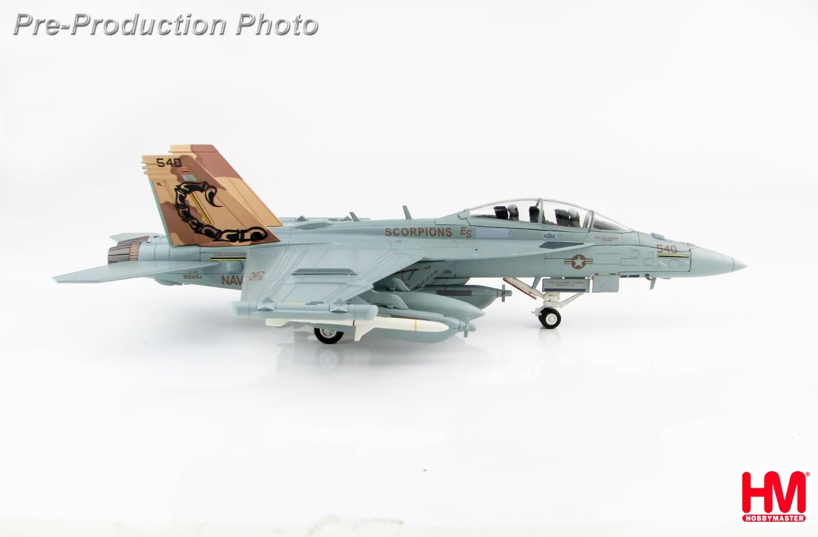 HA5151美國海軍EA-18G Growler 咆哮者VAQ-132毒蠍子中隊模型1/72成品HM