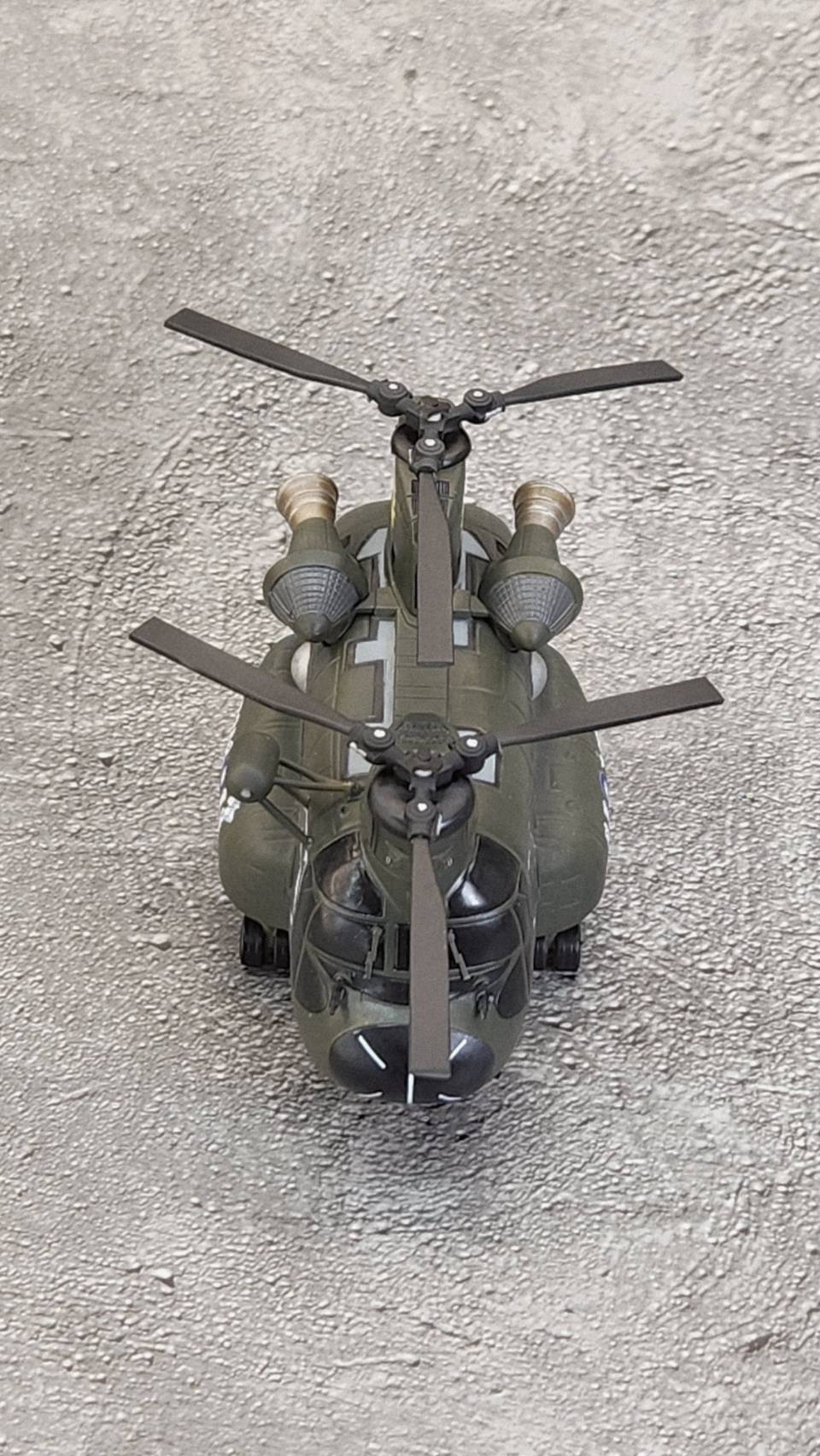 陸軍CH-47SD運輸直升機Q版樹脂模型材料包