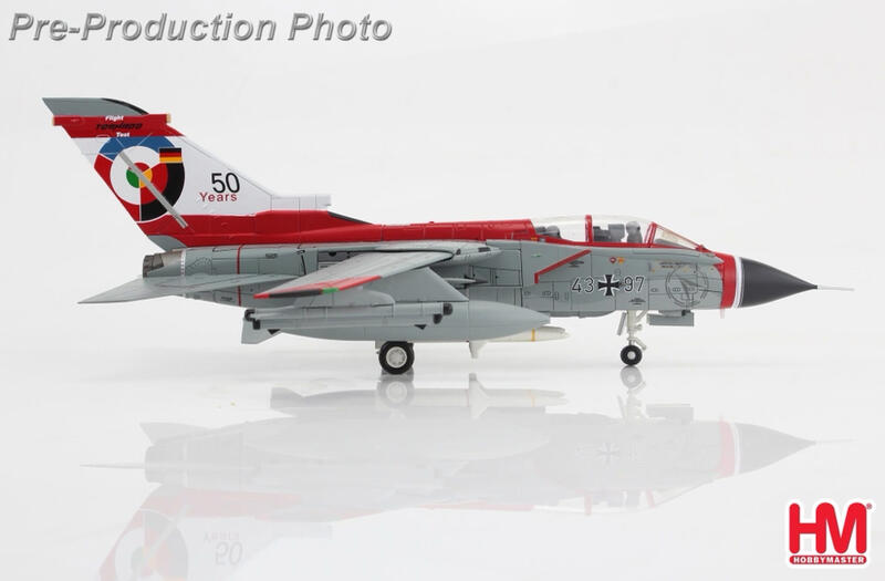 HA6728德國空軍Tornado龍捲風式攔截機50週紀念彩繪模型1/72成品HM